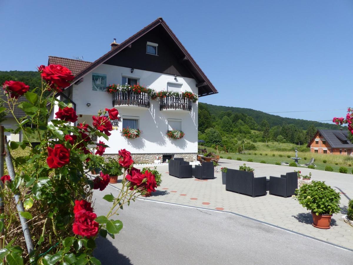 Pensionat House Pox 2 3*